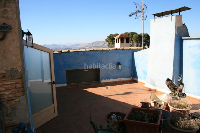 Foto a4e38f63-6cee-4a82-87cf-7fdd4e1471e9. Casa amb calefacció a Biar