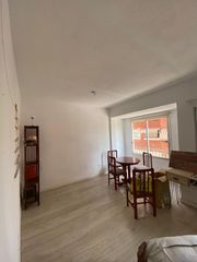 Apartament a Florida Alta. Amplio apartamento de 3 habitaciones en zona consolidada de alic