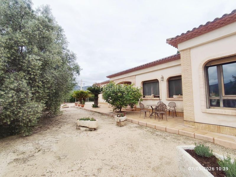 Foto d3d29ce8-16bc-483d-b906-60d9ac36f0e8. Xalet amb aparcament piscina a Castalla