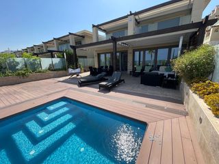 Location Chalet à Los Arenales del Sol. Espectacular villa en 1º linea de arenales del sol lujo