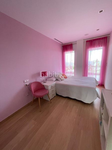 Foto 2c7d5e84-a1dd-4c2a-bcfd-8ebcc9a3a1f0. Rent chalet with heating parking pool in Los Arenales del Sol Elche / Elx