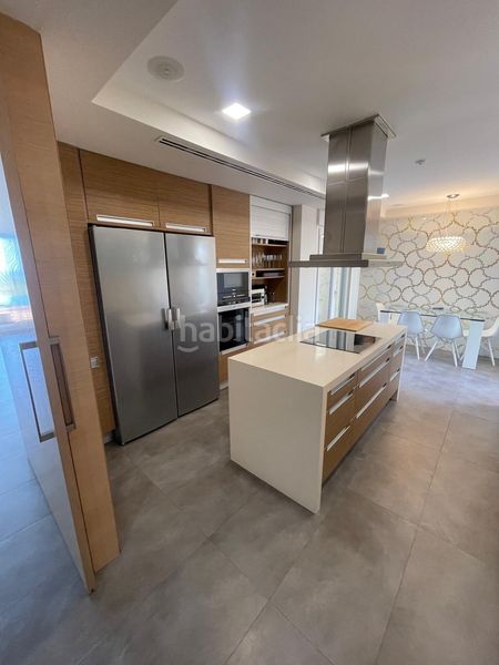 Foto 77d7711d-bf21-4363-aa0b-5d24731ab1ac. Rent chalet with heating parking pool in Los Arenales del Sol Elche / Elx