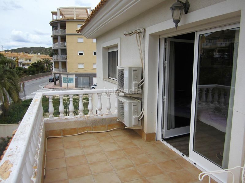 Foto bf176313-e2d5-4e02-b64f-213e8d1cd99c. Xalet amb aparcament piscina a Pueblo Acantilado-Lanuza Campello (el)