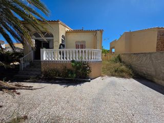 Xalet a San Fulgencio. Chalet lola urb. la marina