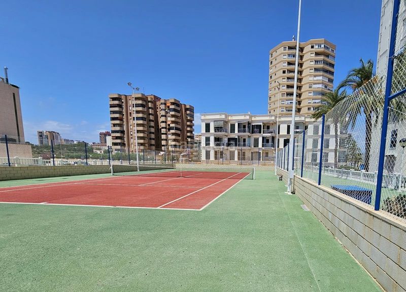 Foto 753a4cd5-fc16-4afe-9454-e4eeee887ada. Pis amb aparcament piscina a Campello Playa Campello (el)