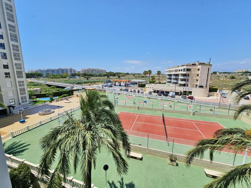 Foto 810e2da6-75ca-4630-9e56-38318a085141. Pis amb aparcament piscina a Campello Playa Campello (el)