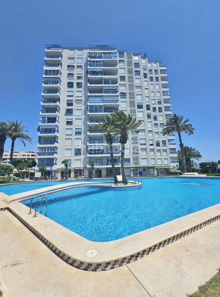 Foto ca691c67-bb9a-4df6-9800-b61c94b924f4. Pis amb aparcament piscina a Campello Playa Campello (el)
