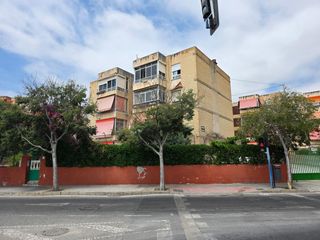 Flat  Calle cronista vte martinez morella. Piso en juan xxiii