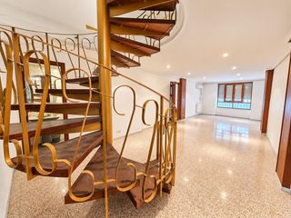 House in Xixona. Exclusiva propiedad compuesta por tres fincas en el centro de xi