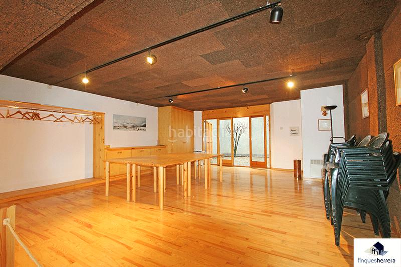 Foto abd9f0dd-8266-420d-abaf-a4948d1067e0. Piano terra con riscaldamento in Puigcerdà