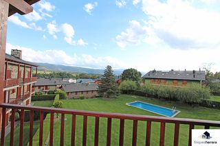 Location Appartement dans Ll�via. Piso para temporada de verano