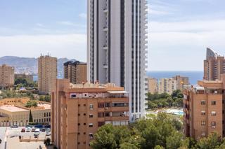 Pis a Playa Poniente. Piso en la cala benidorm 3 dorm y 2 baños piscina comunitaria y