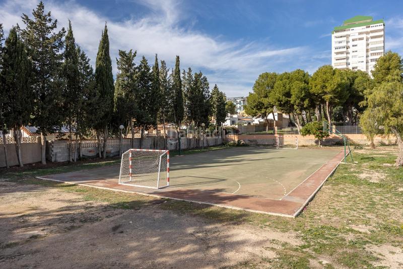 Foto 0a7b9394-2774-4e4e-88f4-b7d908ddde6b. Appartement avec piscine dans Playa Poniente Benidorm