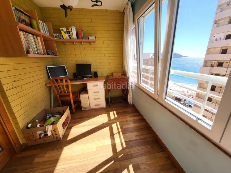 Foto b9ba7820-9c7d-460d-b51a-b93d2f24f9f1. Pis amb calefacció piscina a Playa Poniente Benidorm