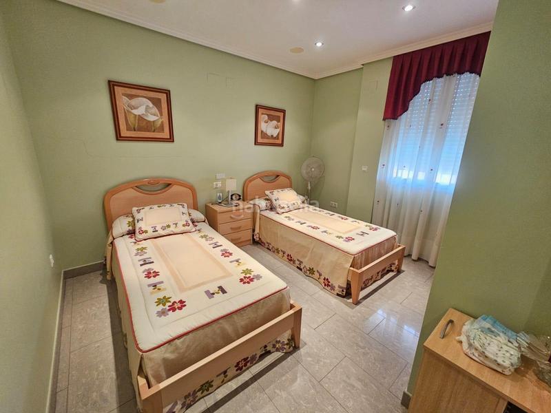 Foto 01f0b54c-7b61-4b7c-ad39-00ea93a69ae7. Xalet amb calefacció piscina a Foietes Benidorm