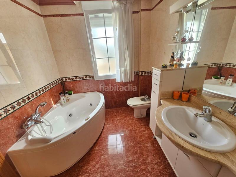 Foto 587b5310-63fa-4a14-a309-c53ed1864660. Xalet amb calefacció piscina a Foietes Benidorm
