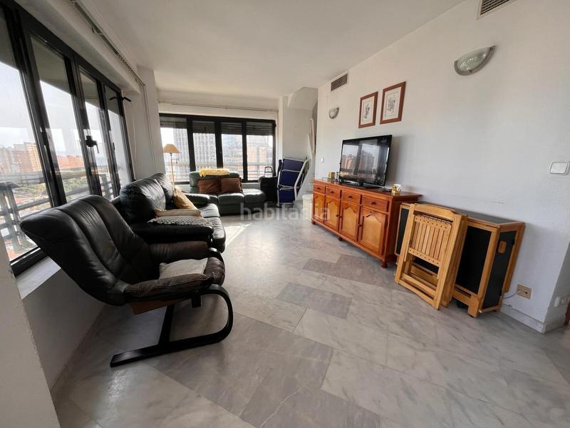 Foto 7bdb2b94-22d4-42f5-966c-683abb5b79af. Attique avec piscine dans Playa Poniente Benidorm