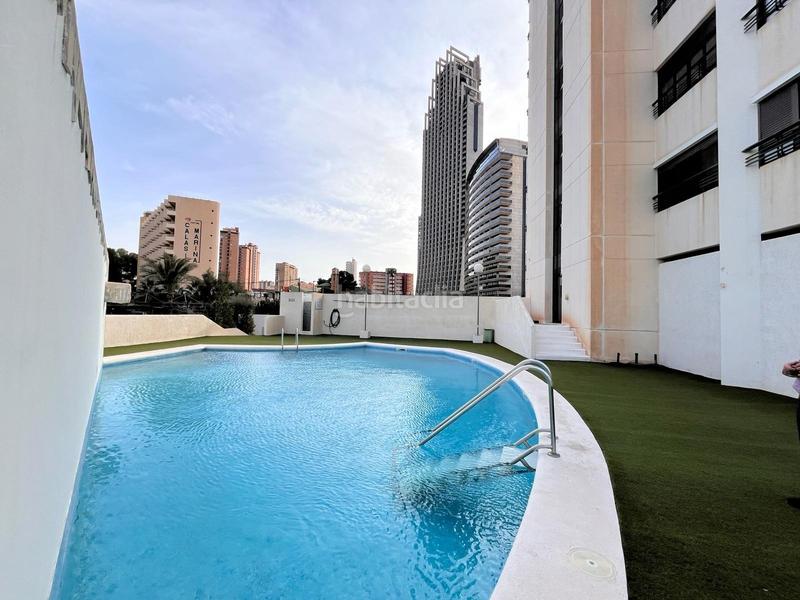 Foto e7db753d-3410-48c7-bfeb-831f28c3c213. Attique avec piscine dans Playa Poniente Benidorm