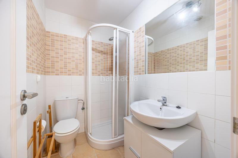 Foto 0b9c7a90-cbcd-488a-b91a-27fb8ab1293b. Piso bonito y amplio apto. en playa poniente, al lado de un campo de golf y bonitas vistas al mar! en Benidorm
