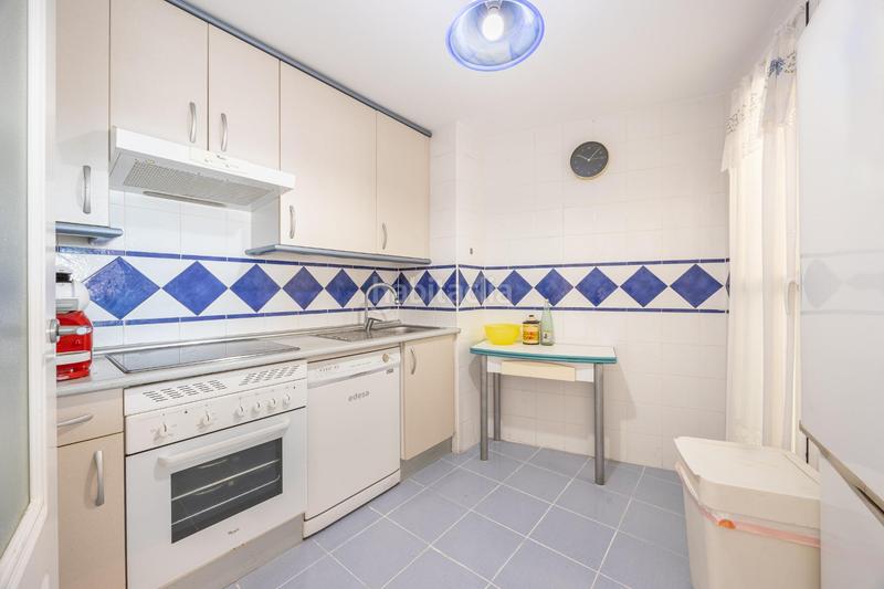 Foto 0c17b922-ccaa-4c1e-b240-a3442abab192. Piso bonito y amplio apto. en playa poniente, al lado de un campo de golf y bonitas vistas al mar! en Benidorm