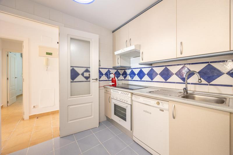 Foto 208a85c1-e99c-4025-82c8-4d14e49566ee. Piso bonito y amplio apto. en playa poniente, al lado de un campo de golf y bonitas vistas al mar! en Benidorm