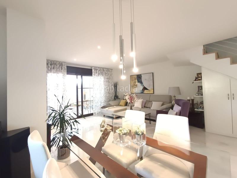 Foto 8a88fe92-a744-45eb-a67d-acf27f85ba3e. Doppelhaus mit heizung pool in Finestrat pueblo Finestrat