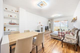 Pis a Colonia Madrid. Piso de 3 dormitorios 2 baños completamente reformado!