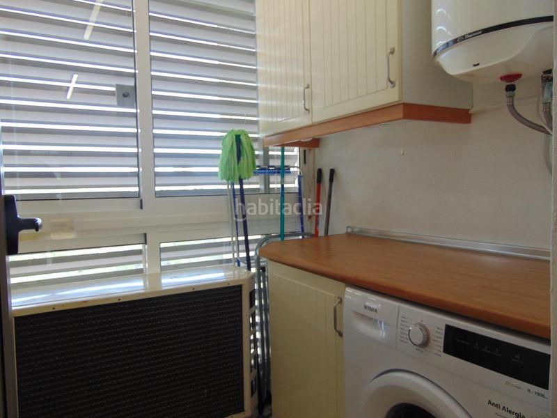 Foto 3729fe28-f5de-430e-afcd-815ffbddb6e9. Rent flat with heating in Via Parque Benidorm