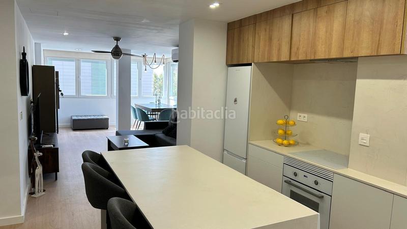 Foto 45da31cd-0ad0-4e37-81ea-27f159c22d4d. Piso apartamento en levante totalmente reformado a 300 mts del mar!! en Benidorm