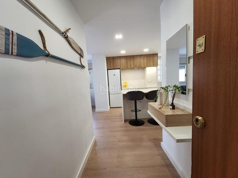 Foto a6203266-b985-4c35-91ad-aa9a60058a28. Piso apartamento en levante totalmente reformado a 300 mts del mar!! en Benidorm