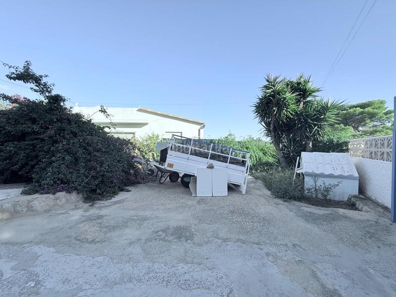 Foto a0df3ed6-f160-4094-94a6-6341c4d43e2f. Xalet a Colonia Madrid Benidorm
