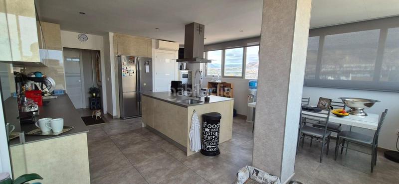 Foto 5ef2c4d6-f2bd-4751-8c54-b11245ebed6b. Appartement avec chauffage piscine dans Playa Poniente Benidorm