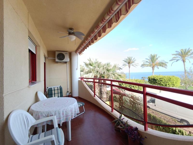 Foto ce82aaf2-256c-4423-9e99-2665c6aef75e. Pis amb piscina a Platja de Torres Vila Joiosa (la)