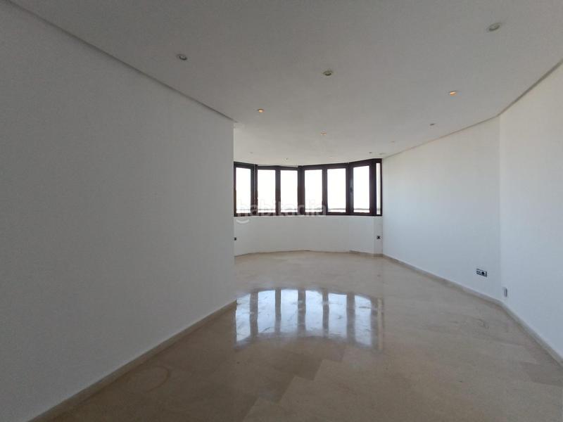 Foto 5bf9f6f7-d7ad-497c-ae93-029e3cab9bd0. Etagenwohnung mit pool in Juzgados - Plaza de Toros Benidorm