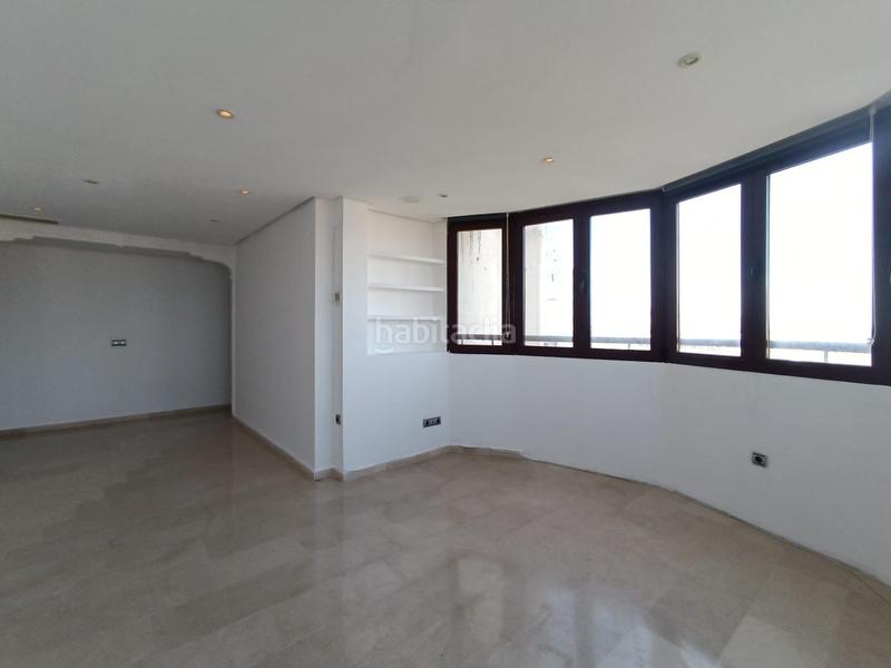 Foto 943e1135-fd92-4268-90e3-7b5f11b9a556. Etagenwohnung mit pool in Juzgados - Plaza de Toros Benidorm