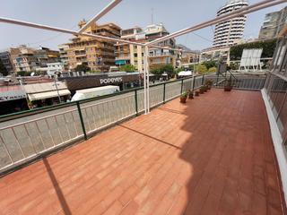 Pis a Playa Levante. Piso en 2 linea de levante en plaza triangular con licencia turi