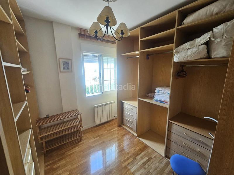 Foto 8901bfd8-6c54-4a1c-8821-5a692abcc816. Chalet avec chauffage piscine dans Sierra Helada Benidorm