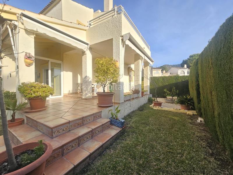 Foto b4d02a8d-057b-403b-8415-5c32cb474900. Chalet avec chauffage piscine dans Sierra Helada Benidorm