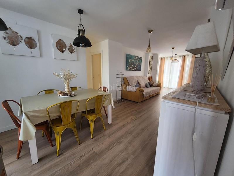 Foto 0c51bbbe-a543-4c93-8d2d-14b1abef413a. Piccolo appartamento con riscaldamento piscina in Benidorm