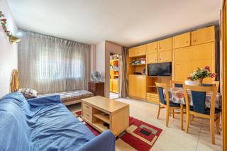 Apartamento en Colonia Madrid. Oportunidad única de inversión en benidorm!