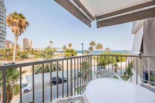 Appartamento in Playa Poniente. Bonito apartamento junto a la playa