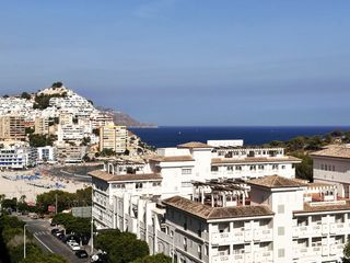 Pis en Mirador de la Cala-Benimar. Apartamento con vistas al mar y a tramontana cala de villajoyosa