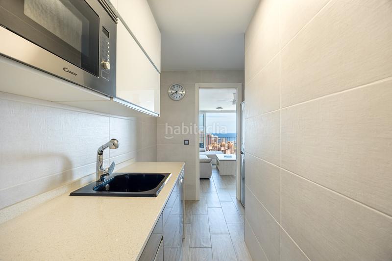 Foto 51973e47-fc04-40c4-9c98-b4b694e83f30. Apartamento  reformado con impresionantes vistas al mar en Benidorm