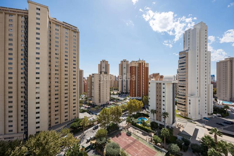 Foto 69ce7313-edc9-43b3-b625-1ad1fd9669dd. Pis amb piscina a Levante Alto Benidorm