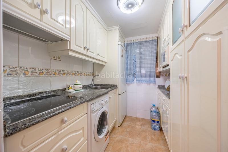 Foto 86f527fc-7775-4362-9c9d-a96e5e301456. Pis amb piscina a Levante Alto Benidorm