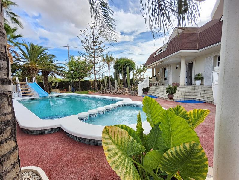 Foto bd1bc468-a398-43d0-804f-9a7a2a2ef5b9. Chalet avec piscine dans Sol y Luz Sant Vicent del Raspeig