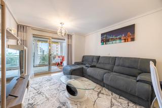 Pis a Cala Alta-Veramar. Tu hogar en la cala de villajoyosa 2 dormitorios, garaje y pisci