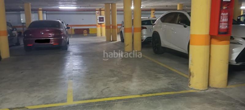 Foto 2dc9955f-6382-43ec-87d2-b36990dab410. Alquiler parking coche alquiler de plaza de garaje en la cala en Benidorm