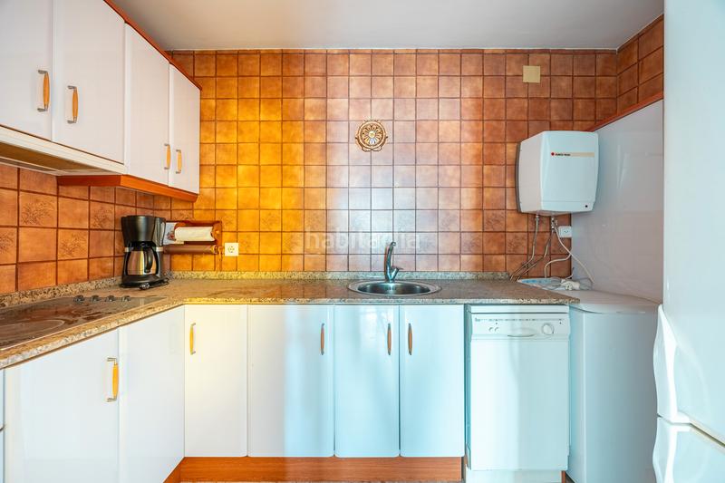 Foto d8f1bf5c-2c0b-46cf-b35d-2a03e145914d. Appartement mit pool in Playa Poniente Benidorm