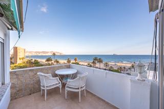 Àtic a Playa Poniente. Ático con gran potencial y espectaculares vistas al mar en playa